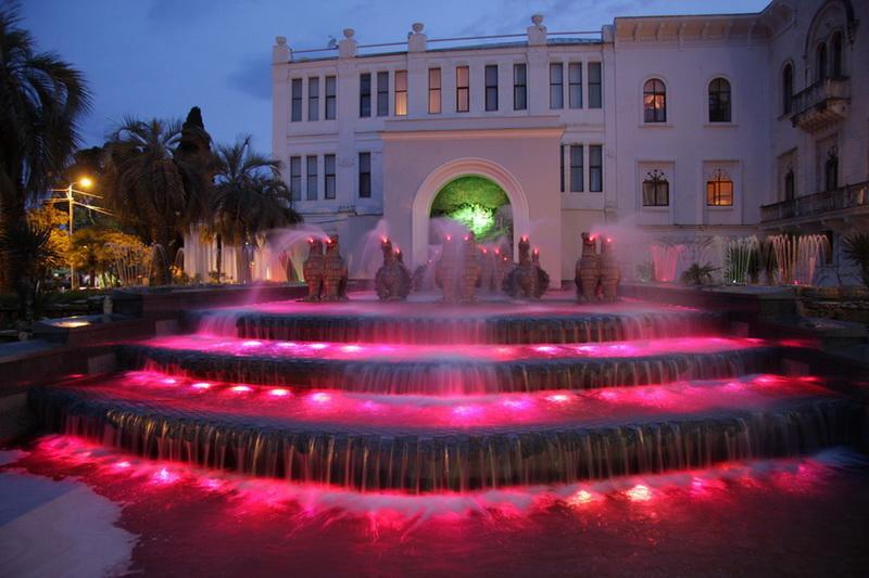 Guest House Belyi Lebed Sukhumi Exterior photo